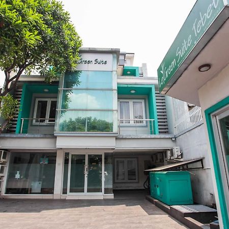 Legreen Suite Tebet Джакарта Экстерьер фото