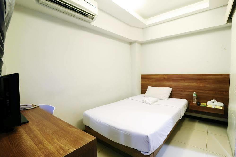 Legreen Suite Tebet Джакарта Экстерьер фото