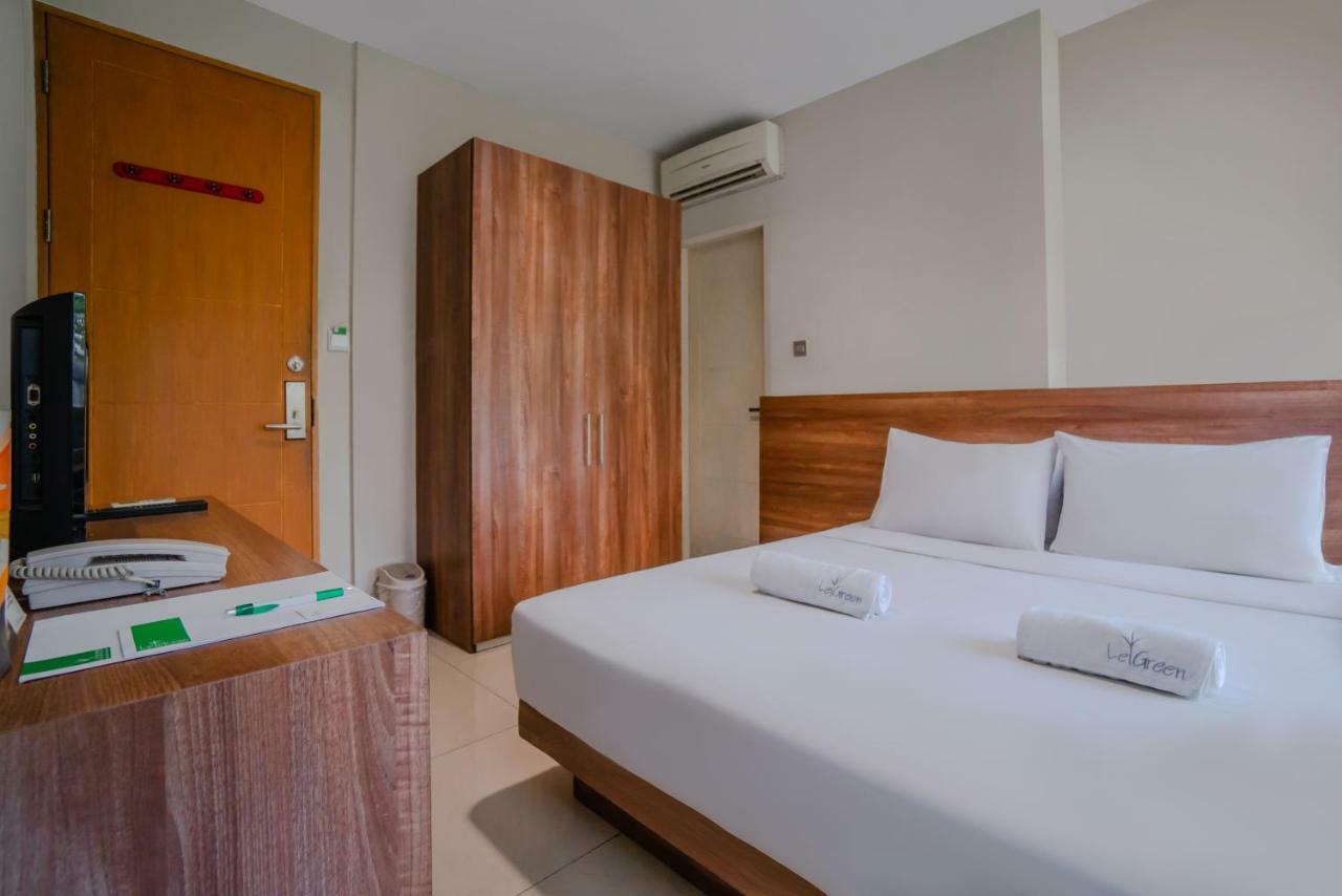Legreen Suite Tebet Джакарта Экстерьер фото